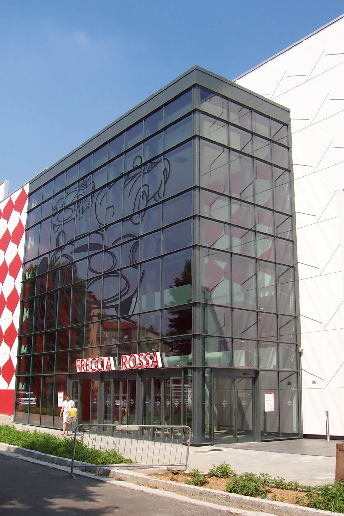 Freccia Rossa Shopping Center 